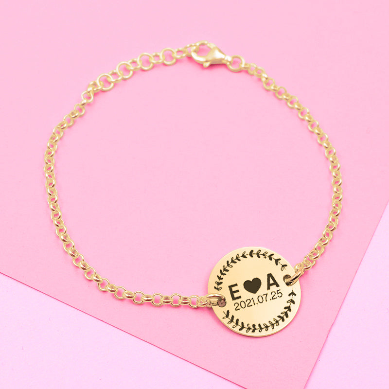 Bracelet personnalisable date et initiale en argent plaqué or