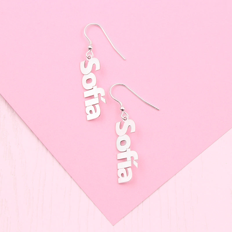 Boucles d'oreilles prénom vertical en argent massif