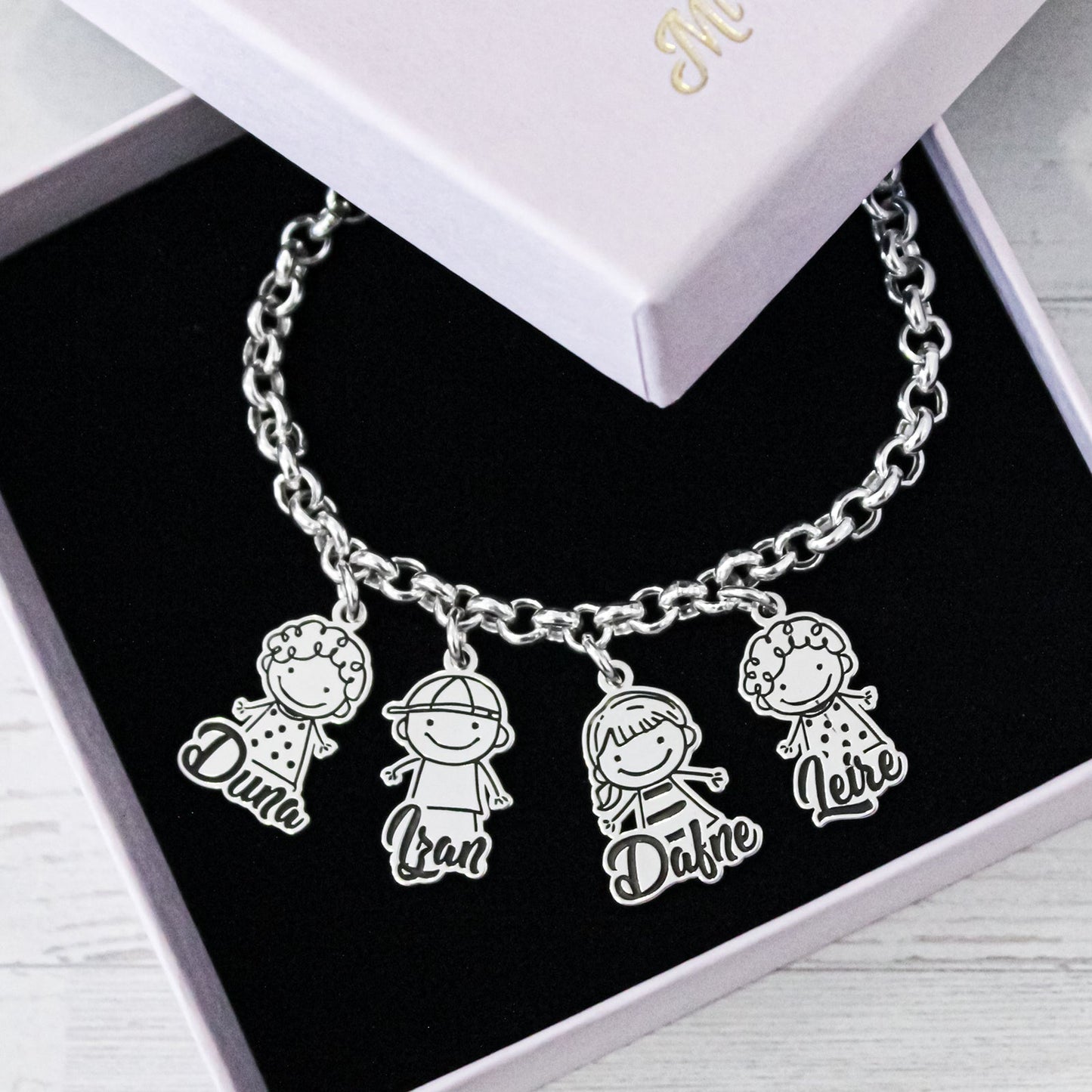 Bracelet en argent : silhouettes d'enfants (jusqu'à 6)