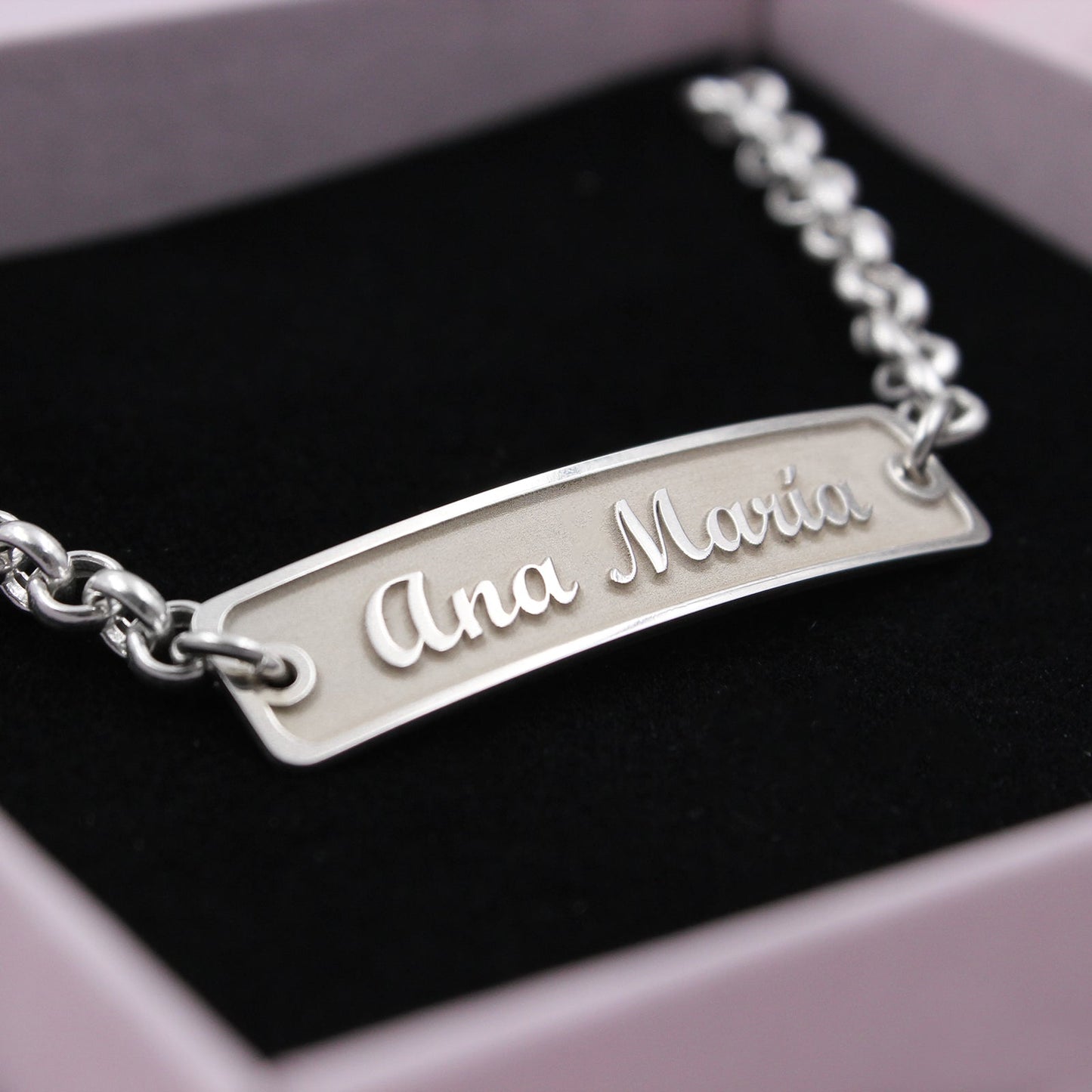 Bracelet esclave argent prénom en relief