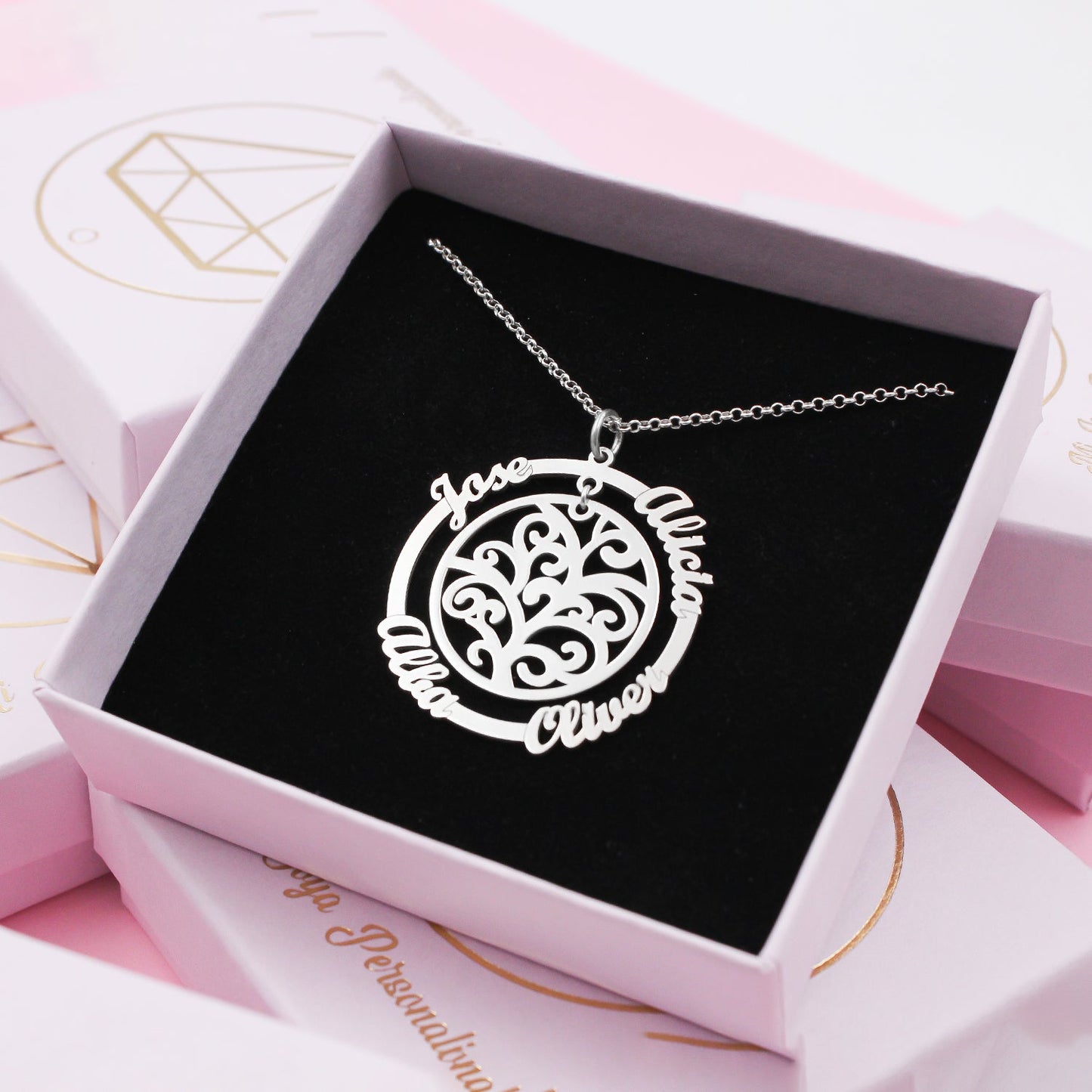 Collier Arbre de Vie et Cercle : Symbole Familial