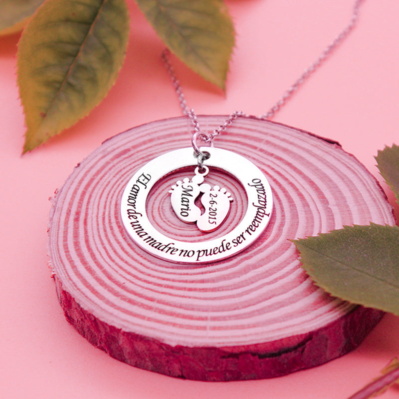 Collier argent 925 personnalisé avec cercle, phrase et pieds d'enfant