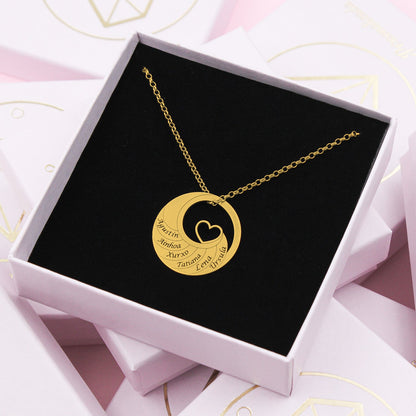 Collier cercle plaqué or avec cœur et prénoms personnalisables