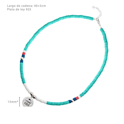 Collier Marbella, médaille gravée, perles colorées et argent 925