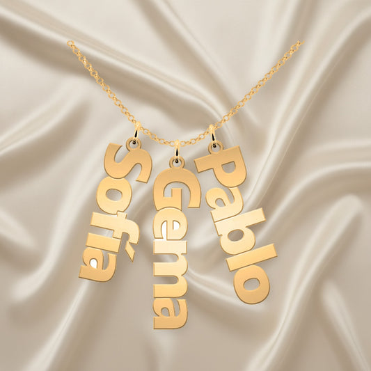Collier Personnalisé Prénoms Verticaux Plaqué Or