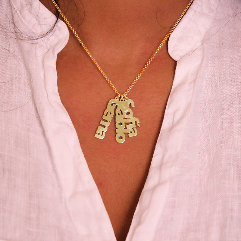 Collier Personnalisé Prénoms Verticaux Plaqué Or