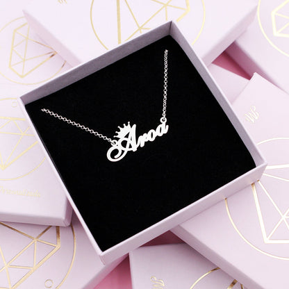 Collier prénom personnalisable en argent avec couronne