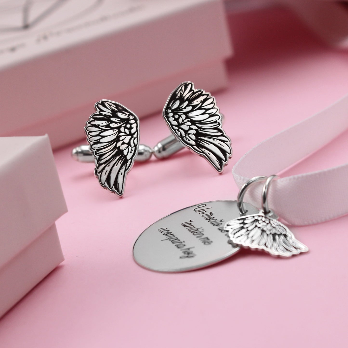 Médaille Bouquet de Mariée & Boutons de Manchette Ailes en Argent