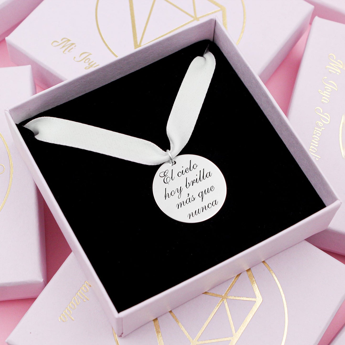 Médaille Personnalisée en Argent 925 pour Bouquet de Mariée