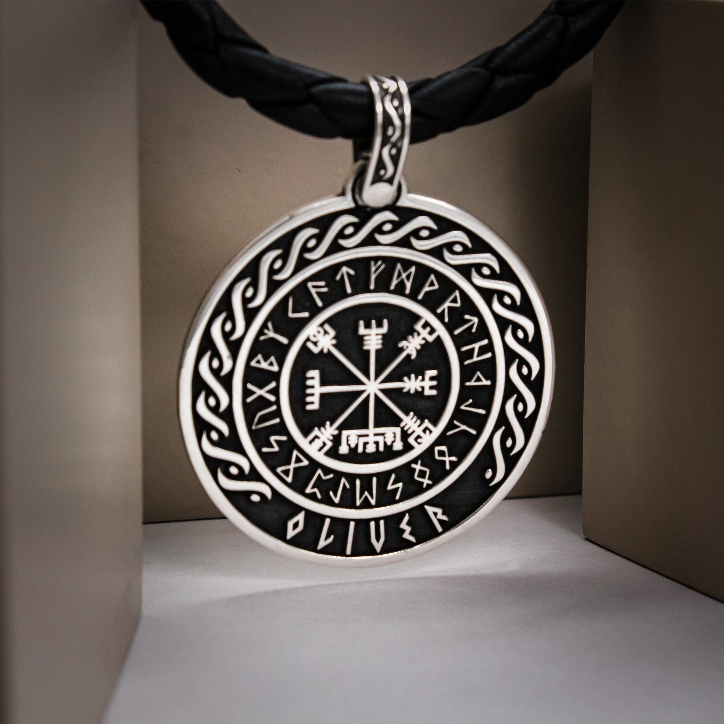 Pendentif viking argent 925 personnalisable avec runes