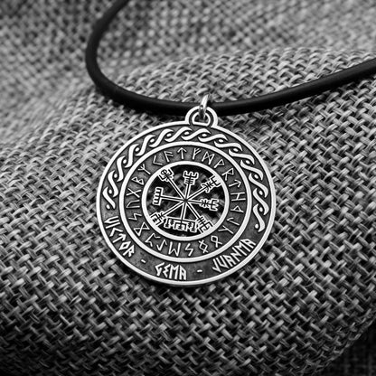 Pendentif Viking Vegvísir en Argent 925 Personnalisé avec Noms